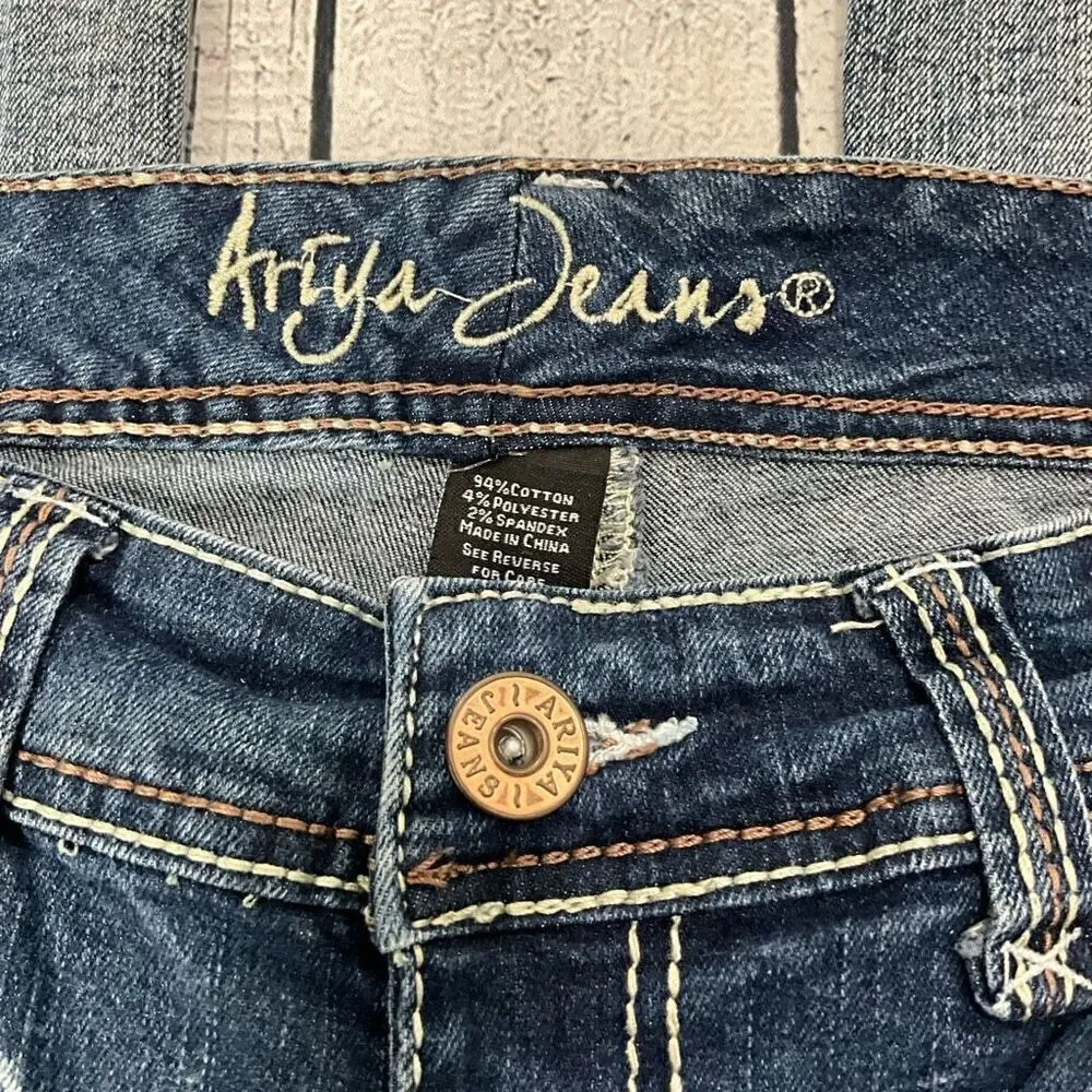ARIYA Bootcut Jeans